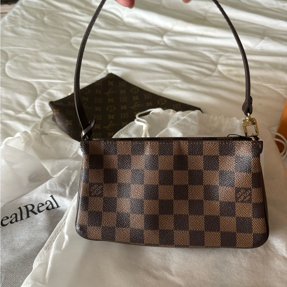 Louis Vuitton Pochette accessories Novana great condition tag still attached - Picture 2 of 8